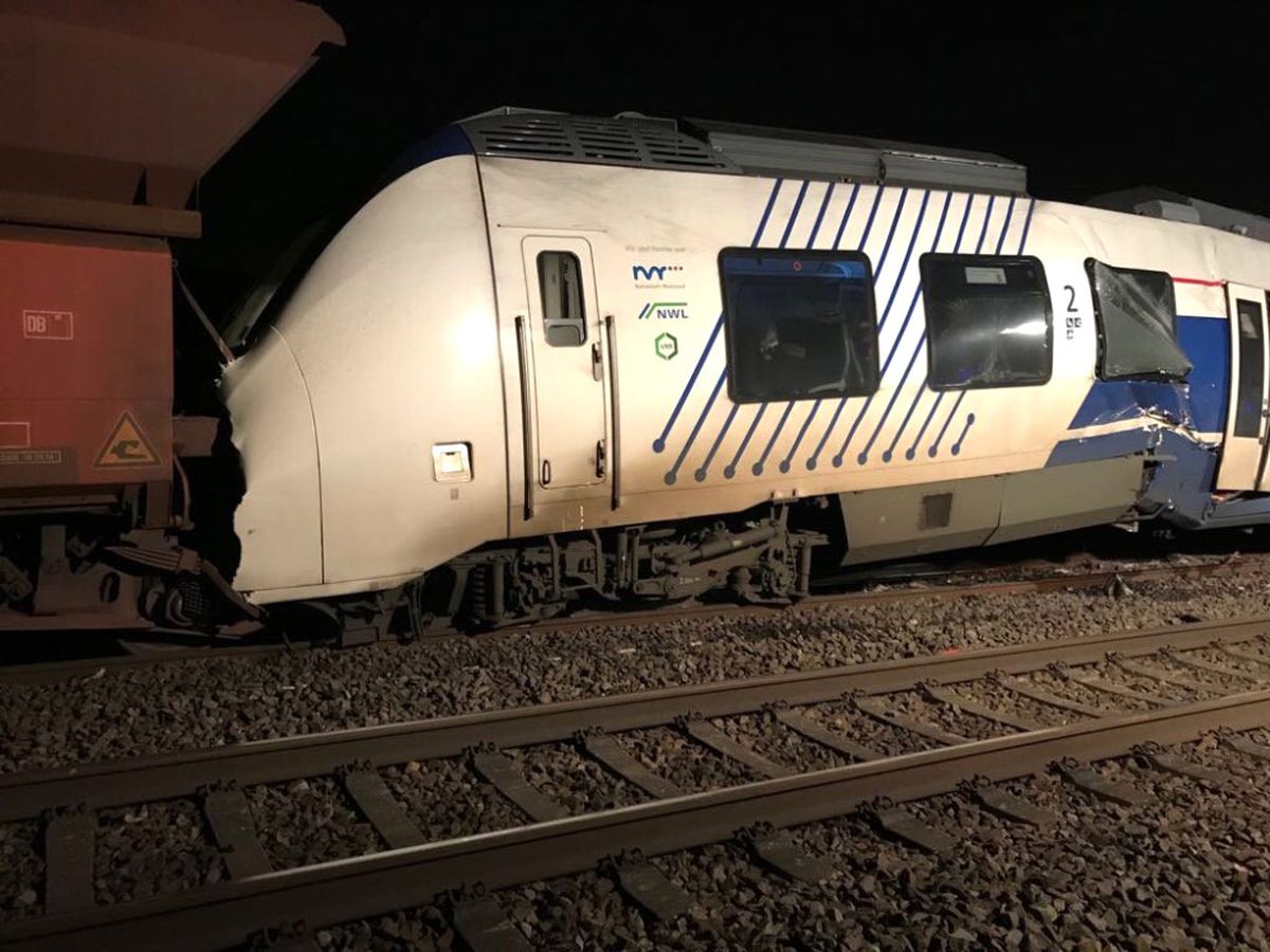Almanya\'da Tren Kazası: 50 Yaralı