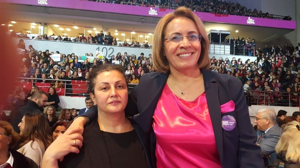 CHP\'li Kadınların Ankara Çıkarması