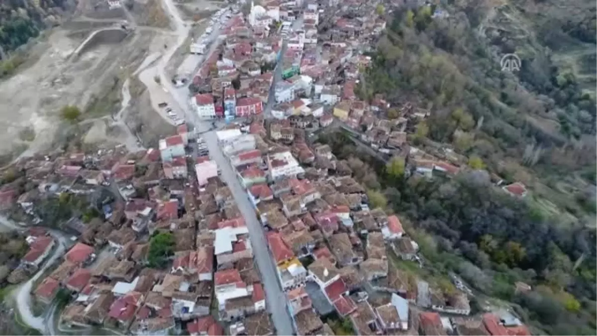 Dar Sokakların Çöpçüsü Nazlı ile "Beyaz"In Dostluğu (1)