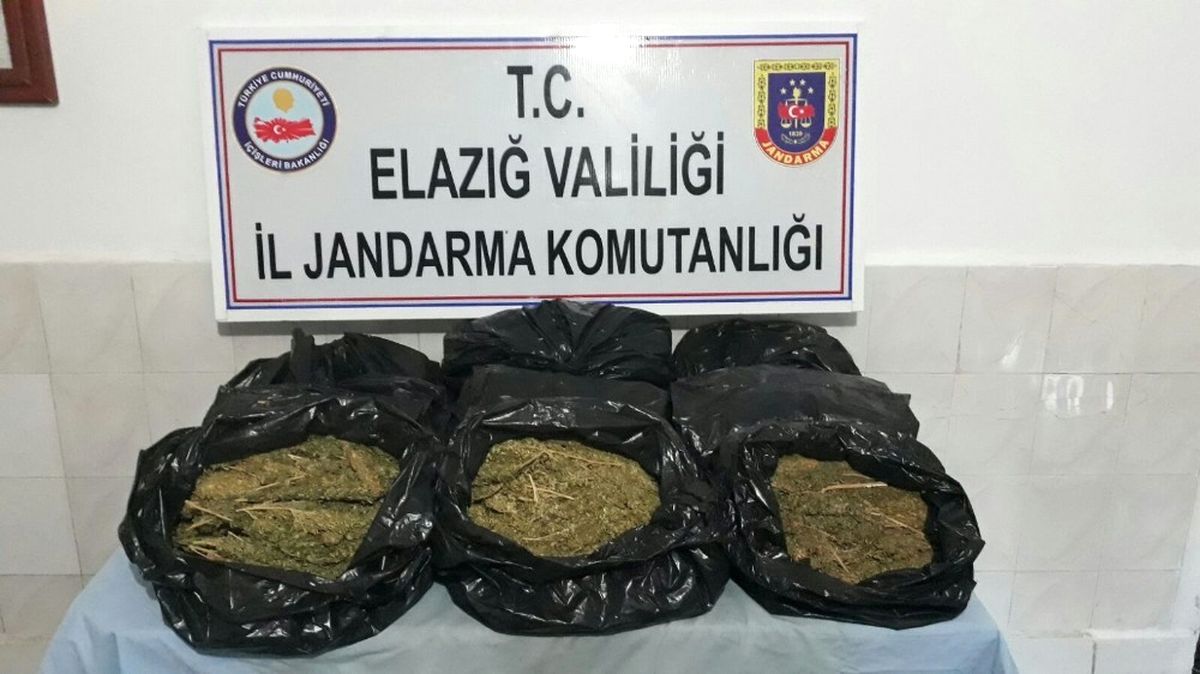 Elazığ\'da 12 Kilo Esrar Ele Geçirildi