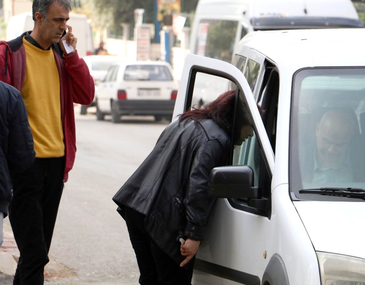 Evinden Çıkan Kadın Öğretmene Kapkaç Şoku