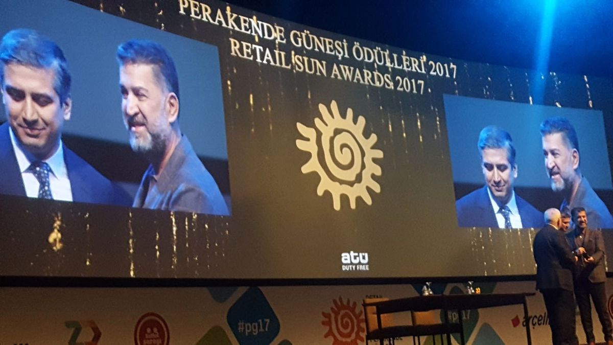 Fatih Karaca\'ya "Genç Lider" Ödülü