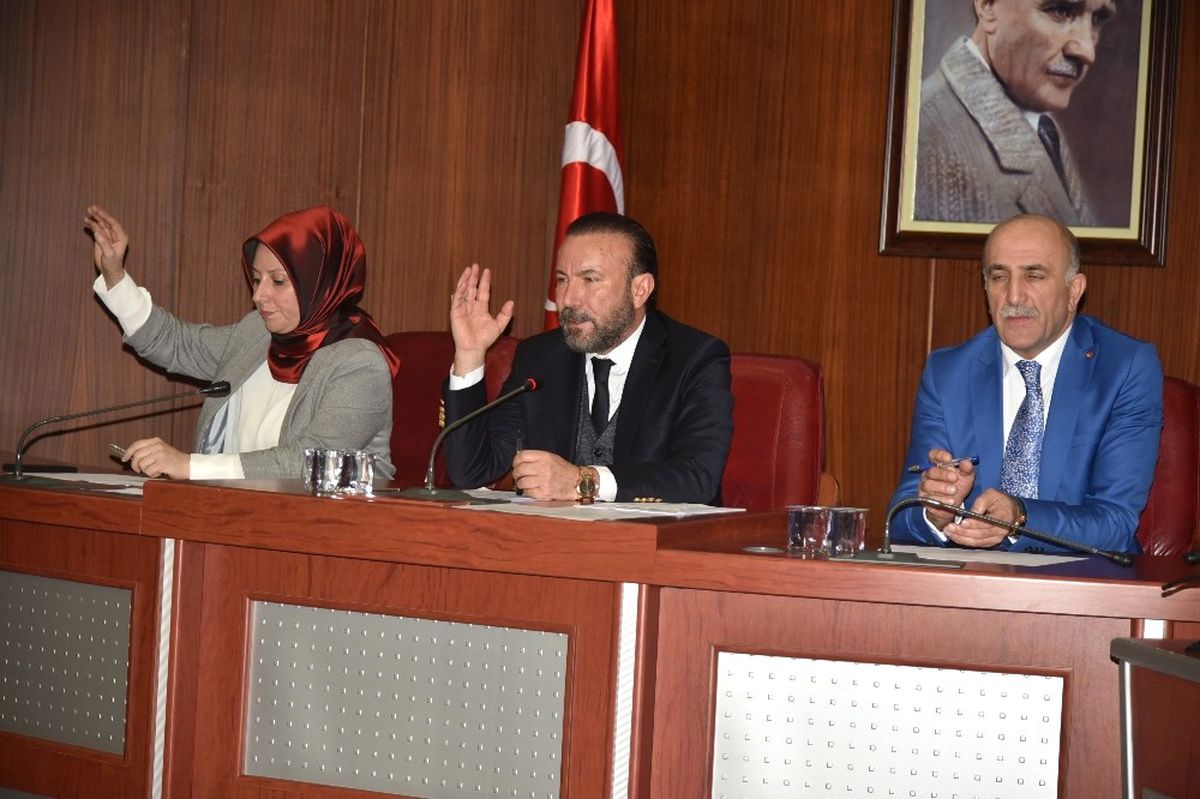 İzmit\'te Yılın Son Meclis Toplantısı Yapıldı