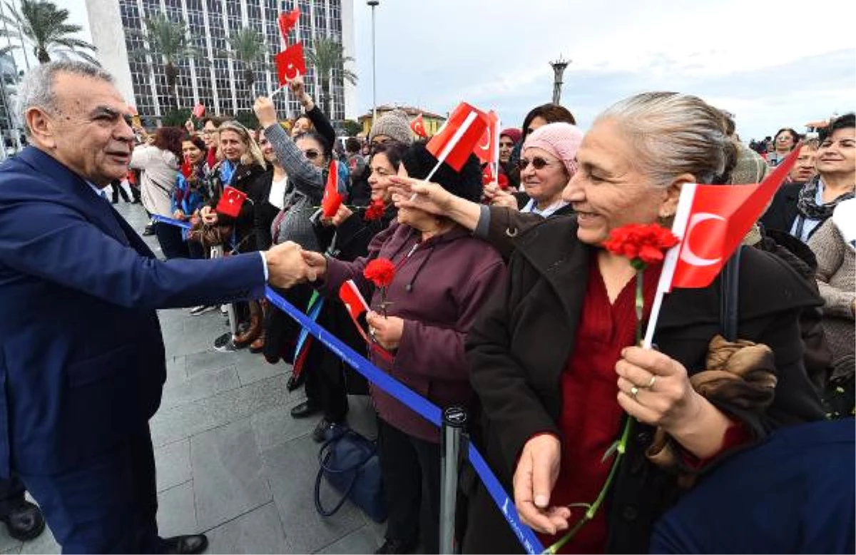 Kadın Haklarına Davullu Kutlama