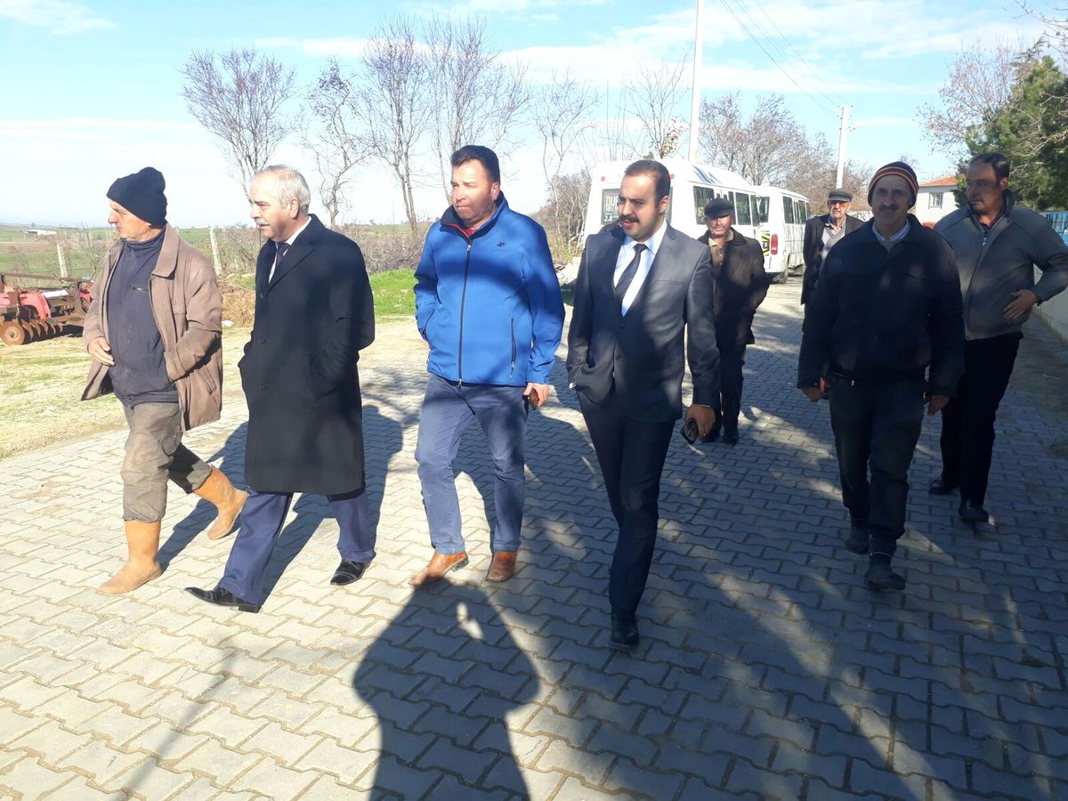 Özcan, Paşayiğit Mahallesi\'nde İncelemelerde Bulundu