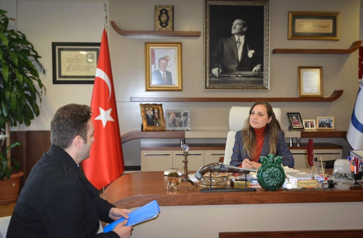 Rektör Çakar, Dinlemeye Devam Ediyor