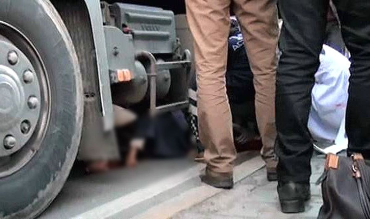 Tırın Altında Kalan Yaşlı Kadın Hayatını Kaybetti