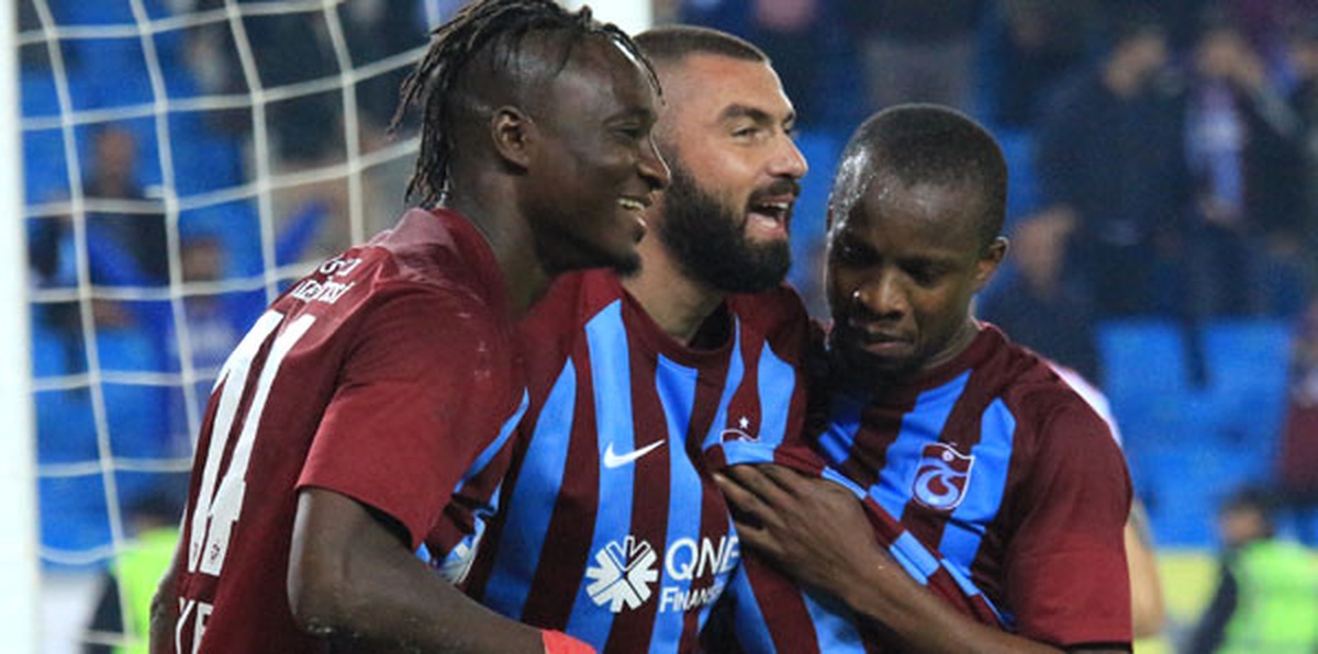 Trabzonspor\'u Golcüleri Sırtladı