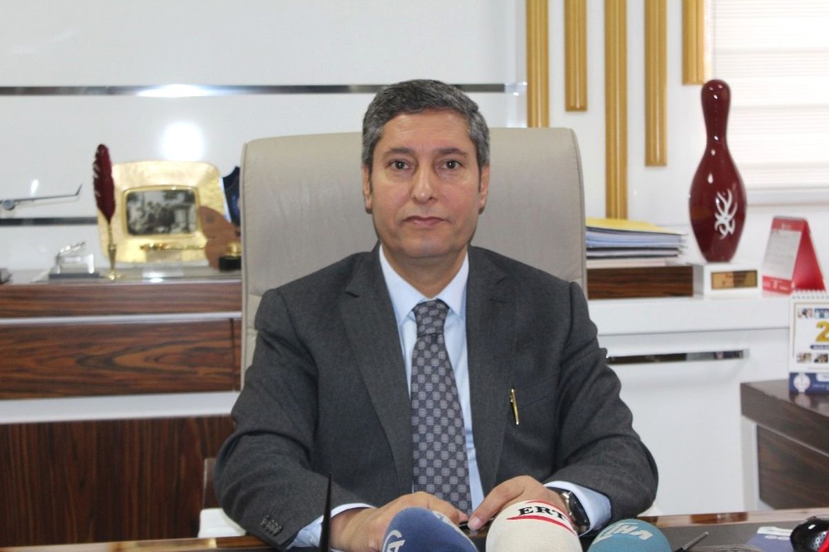 Türk Bayrağının Tuvalet Kapısına Asıldığı İddiası