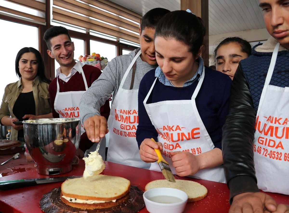 Vanpad\'dan Engellilere Pasta Eğitimi