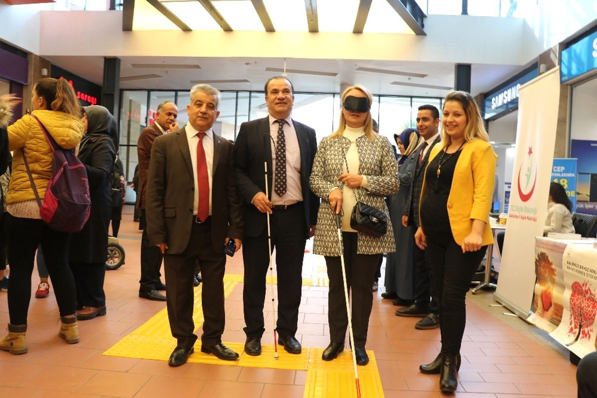 1 Dakikalığına Engelli Oldular