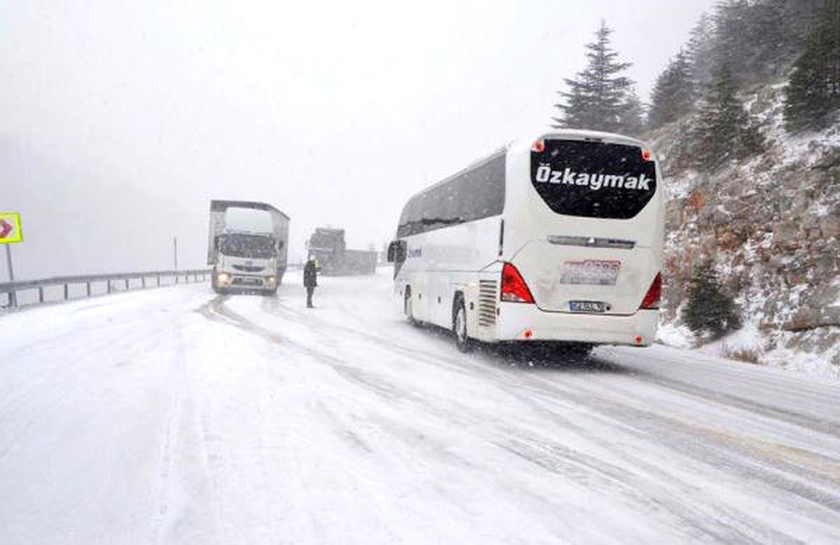 Alacabel\'de Kar Yağışı ve Tipi (2)