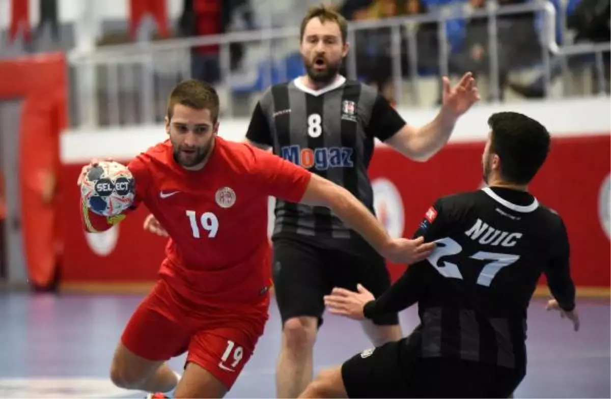 Antalyaspor-Beşiktaş Mogaz: 25-30