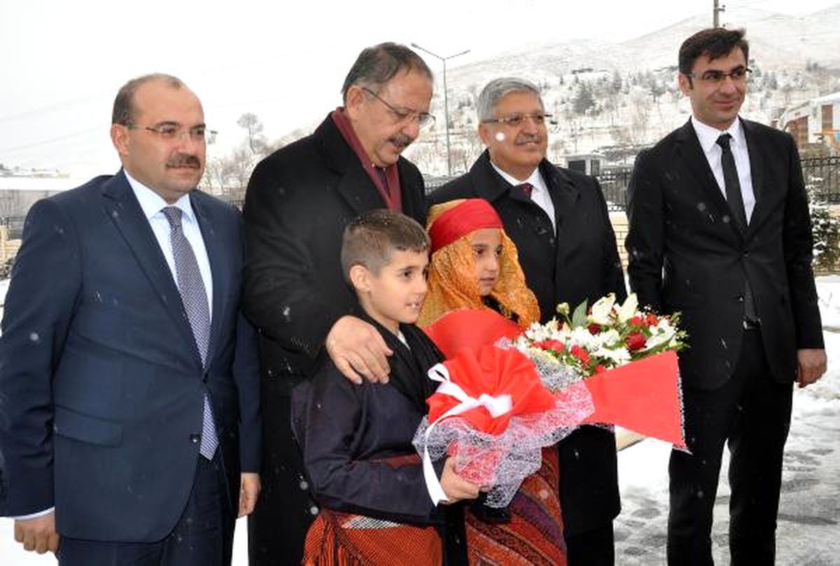 Bakan Özhaseki: Bitlis\'i Tarihindeki Adına Yakışır Hale Getireceğiz
