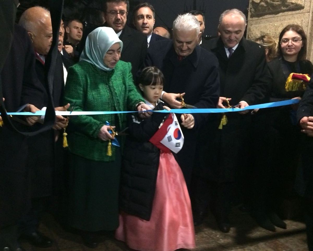 Başbakan Yıldırım Seul Büyükelçiliğini "Ayla" ile Açtı