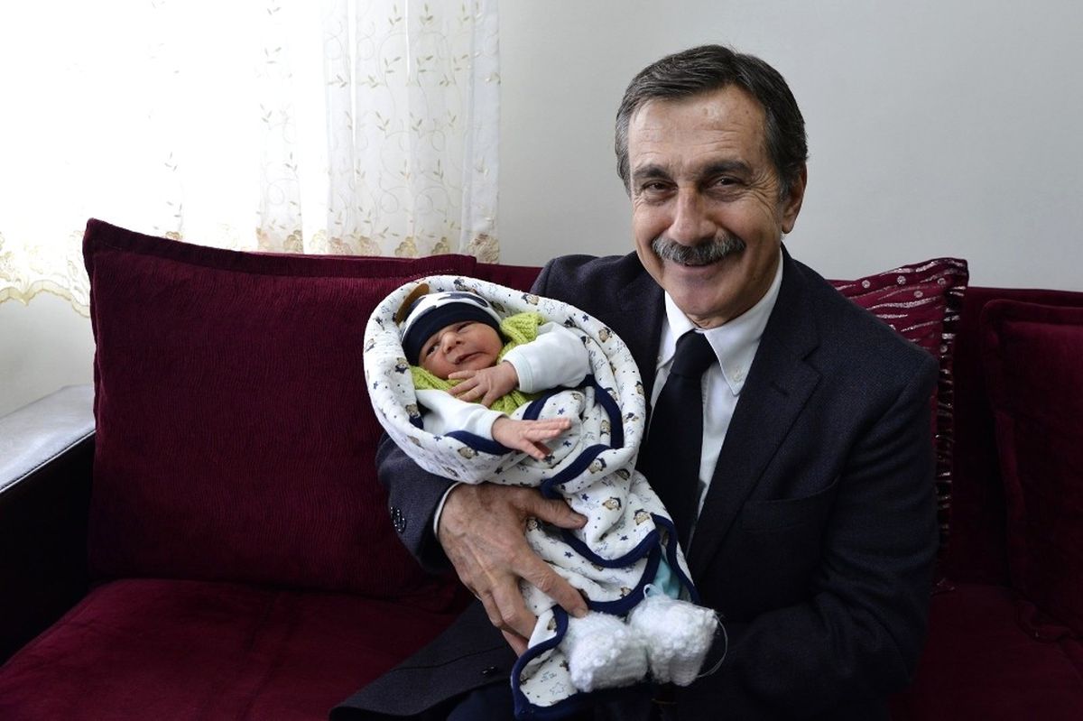 Başkan Ataç Bebek Ziyaretlerini Sürdürüyor