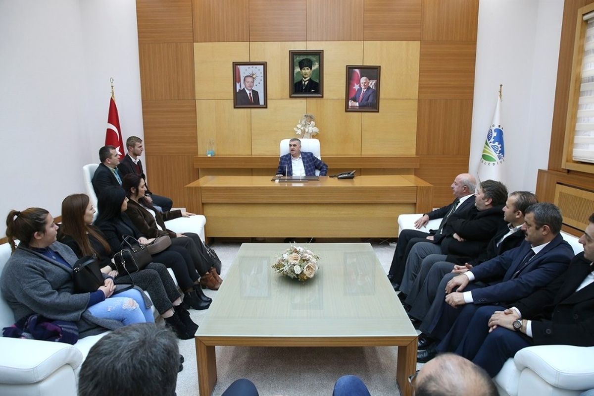 Başkan Toçoğlu, AK Parti Erenler İlçe Teşkilatı ile Bir Araya Geldi