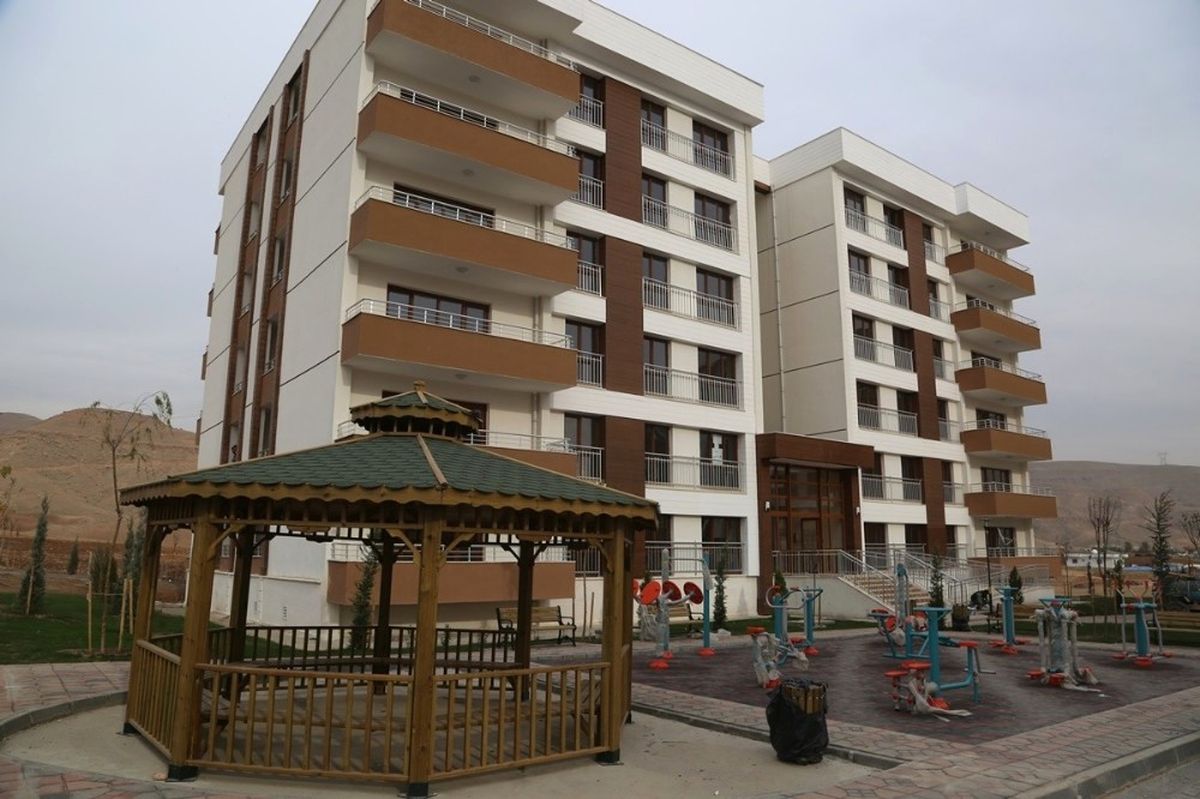 Cizre\'de 1\'inci Etap TOKİ Dirsekli Konutları Tamamlandı
