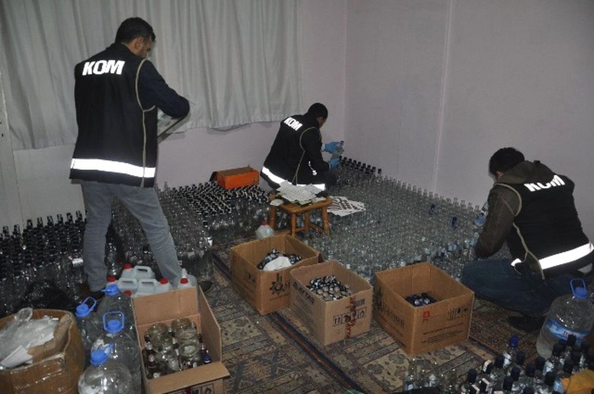 Denizli\'de Yılbaşı Öncesi Sahte İçki Operasyonu
