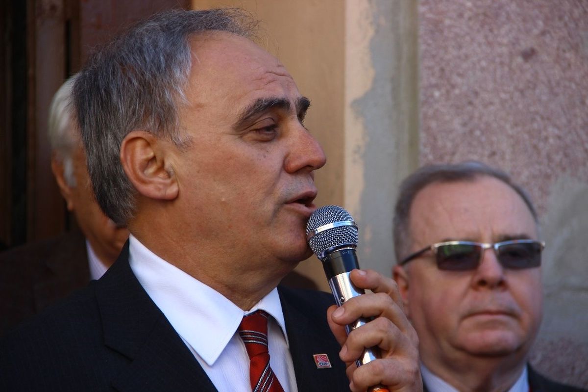 Edremit CHP İlçe Başkanlığı İçin İkinci Aday Tayfun Gerkuş Oldu