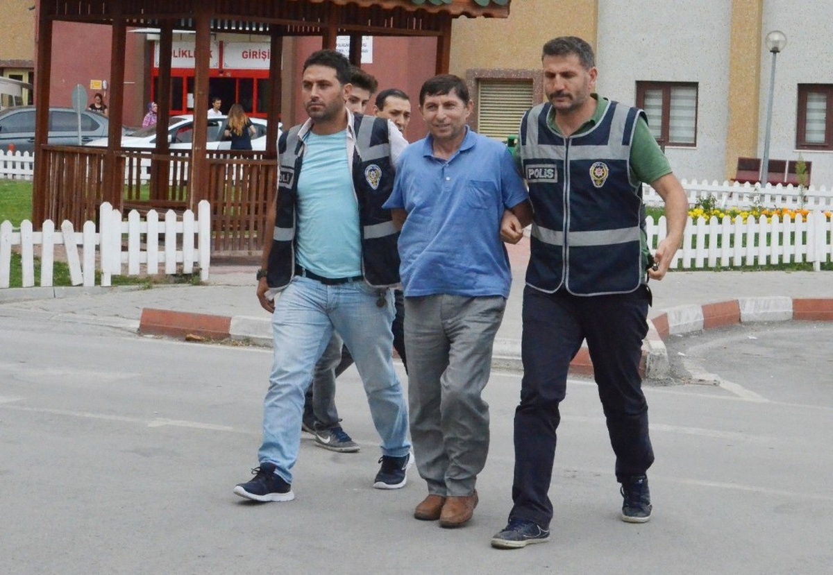 Fetö\'nün Kütahya "İl İmamı" İddiasıyla Tutuklanan Ali Peksöz\'ün Yargılanıyor