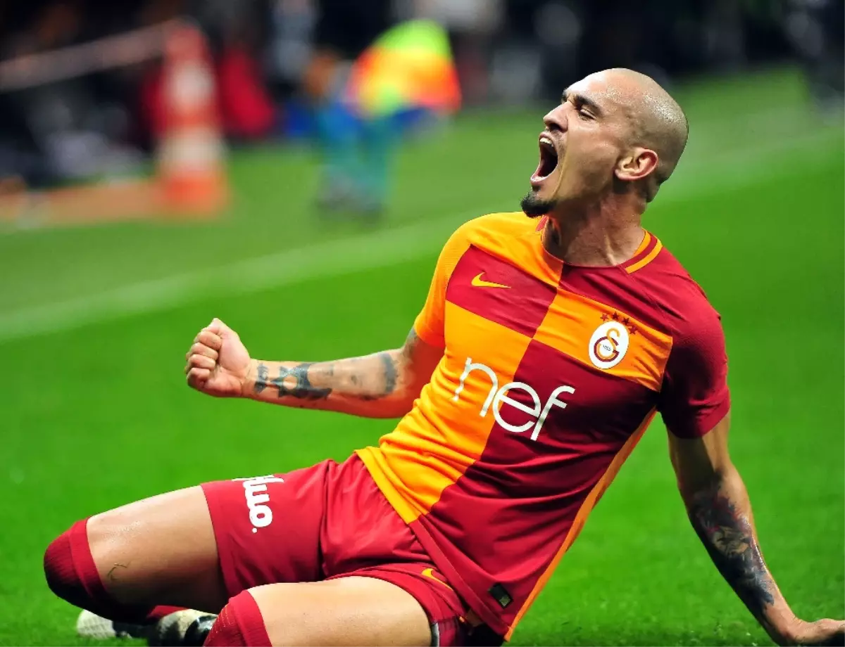 Galatasaray\'da Defans, Orta Sahadan Daha Çok Attı