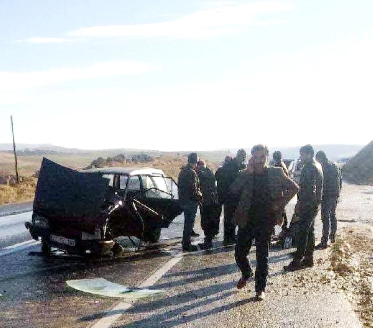 Gaziantep\'teki Otomobiller Çarpıştı: 3 Yaralı