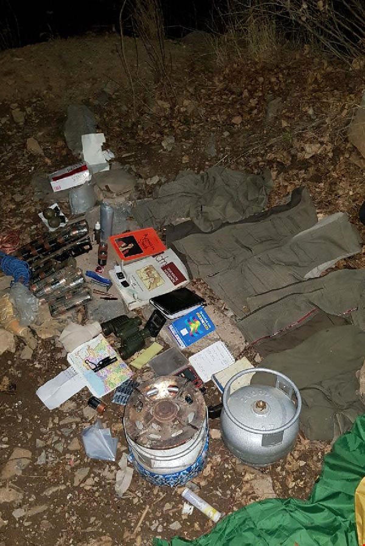 Hakkari\'de PKK Mühimmatı Ele Geçirildi