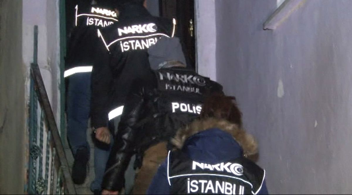 İstanbul\'da Şafak Vakti Narkotik Operasyonu