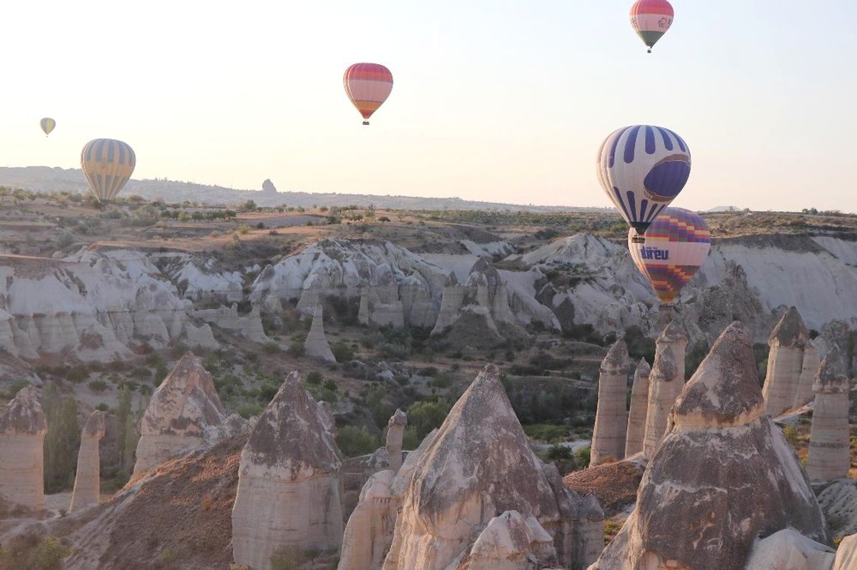 Kapadokya\'da Balon Turlarına Kar Engeli