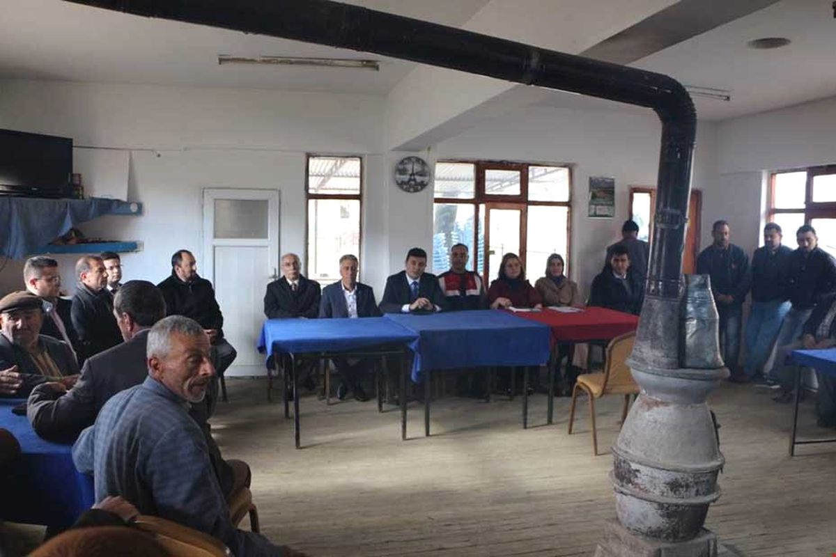 Kaymakam Gürsel Temurci, Vatandaşların Sorunlarını Dinledi