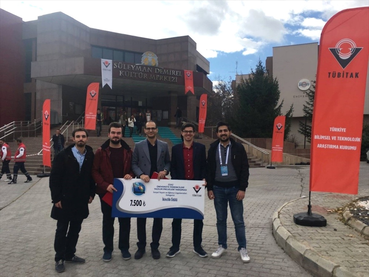 Mcbü Öğrencileri Tübitak Yarışmasında İkinci Oldu
