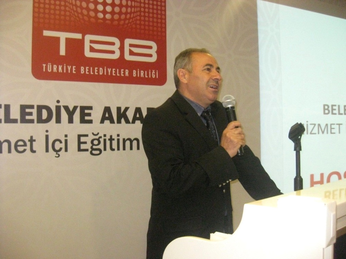 Melikgazi Belediye Çalışanlarına \'Motivasyon ve Etkili Dinleme\' Semineri