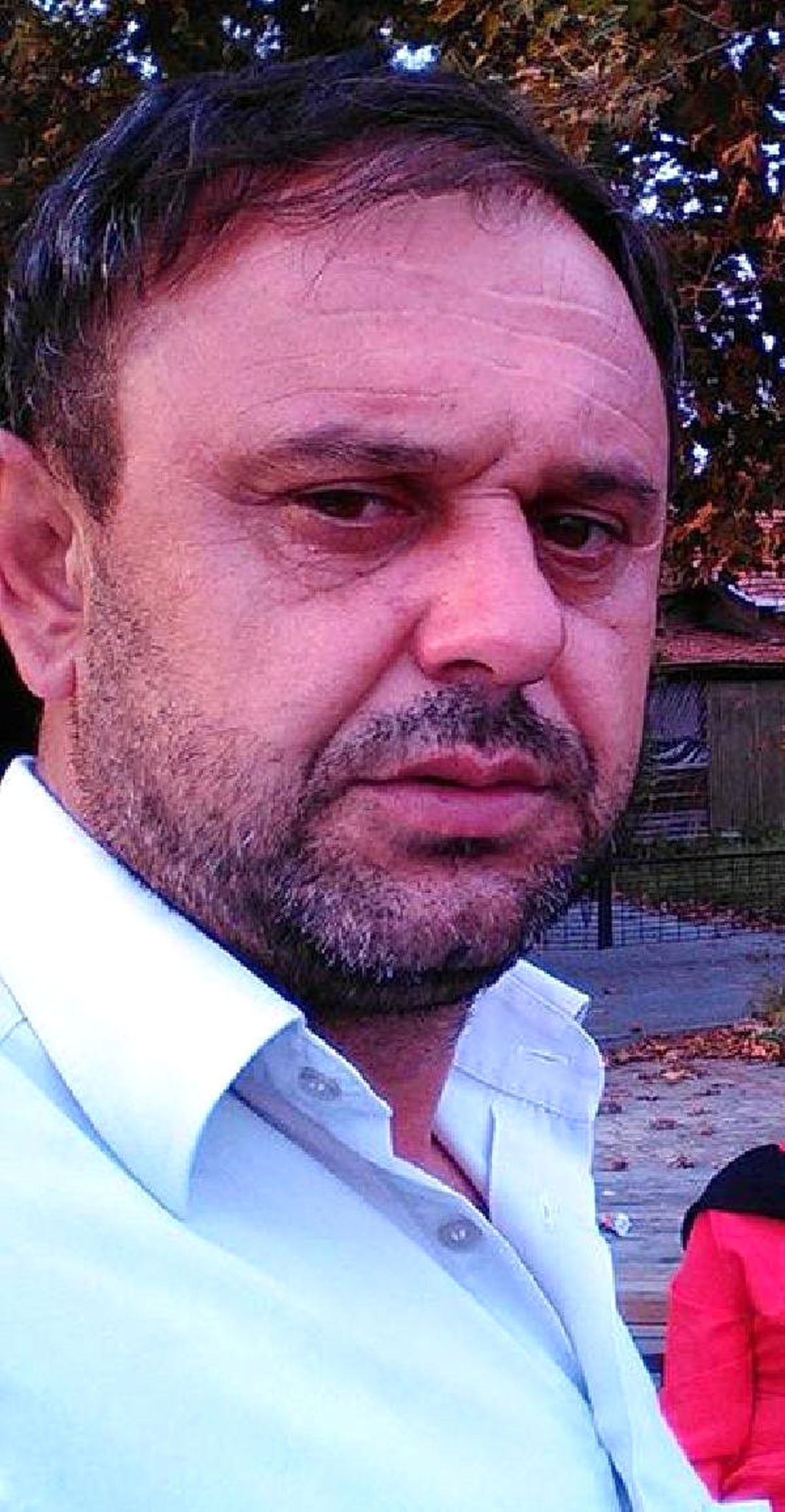 Muhtar, Antendeki Karları Temizlerken Çatıdan Düşerek Öldü