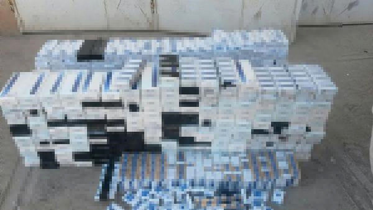 Nizip\'te 4 Bin 600 Paket Kaçak Sigara Ele Geçirildi