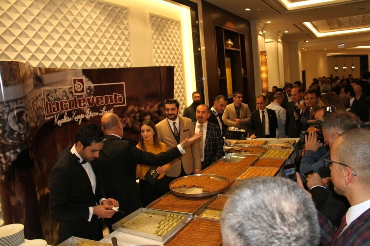 Ödül Töreninde Kadayıf Şov