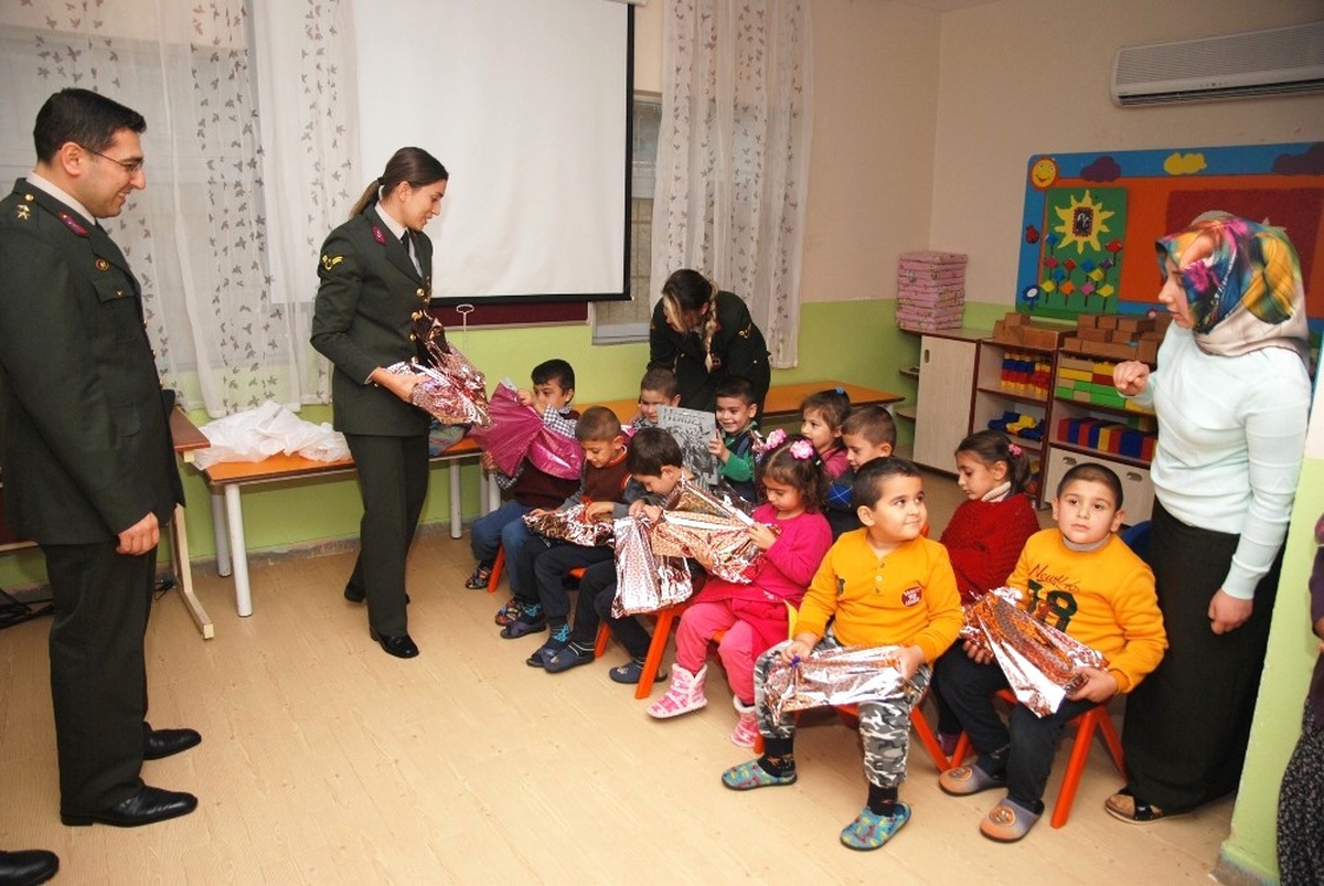 Öğrenciler Çocuk Hakları Konusunda Bilgilendirildi