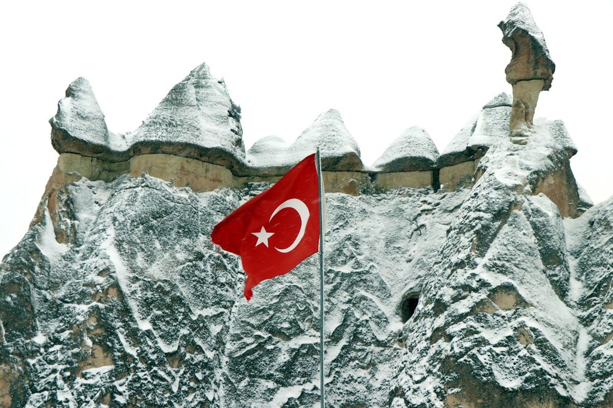Peribacaları Gelinliklerini Giydi