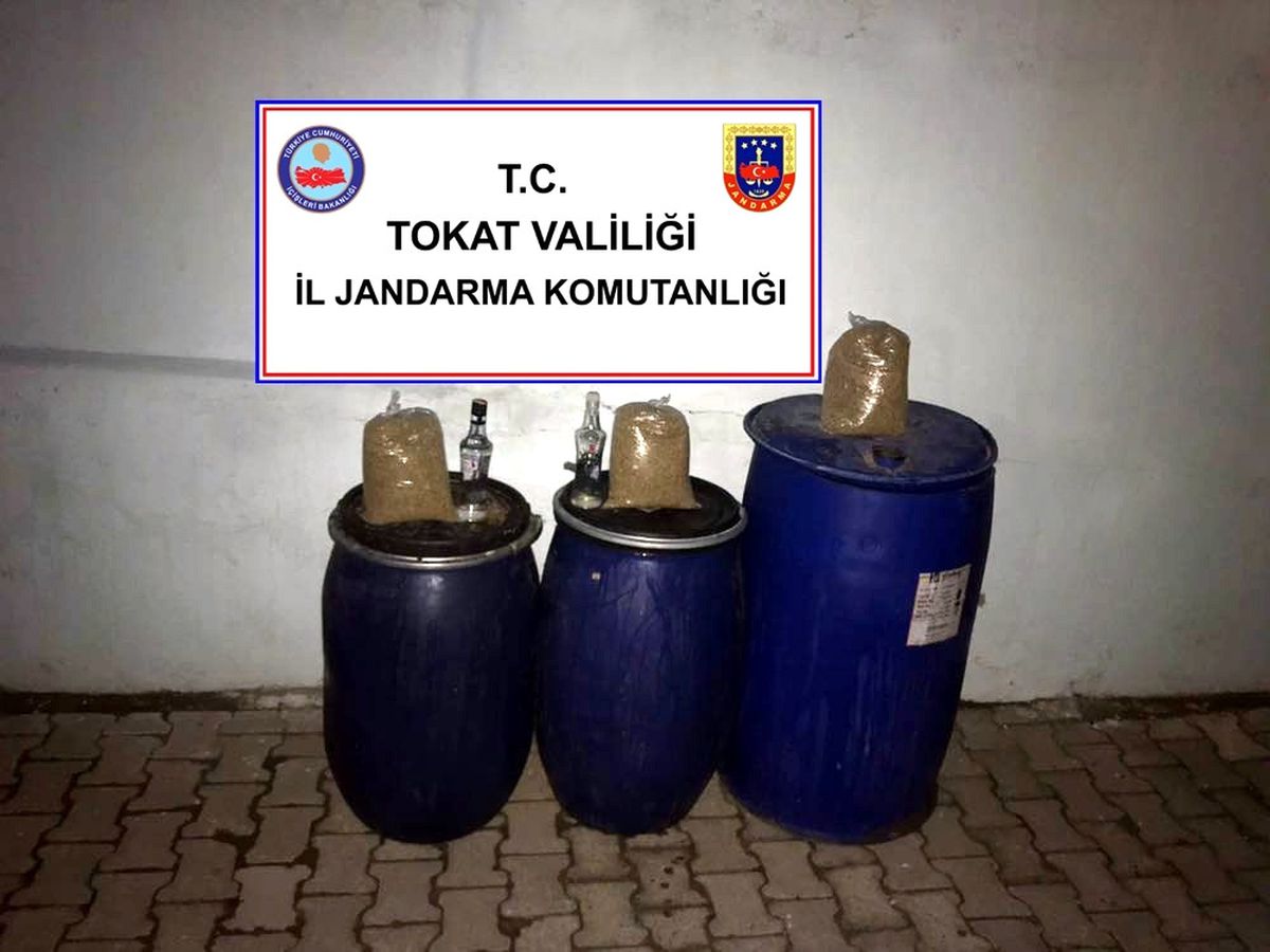 Sahte Rakı İmalathanesine Jandarmadan Baskın