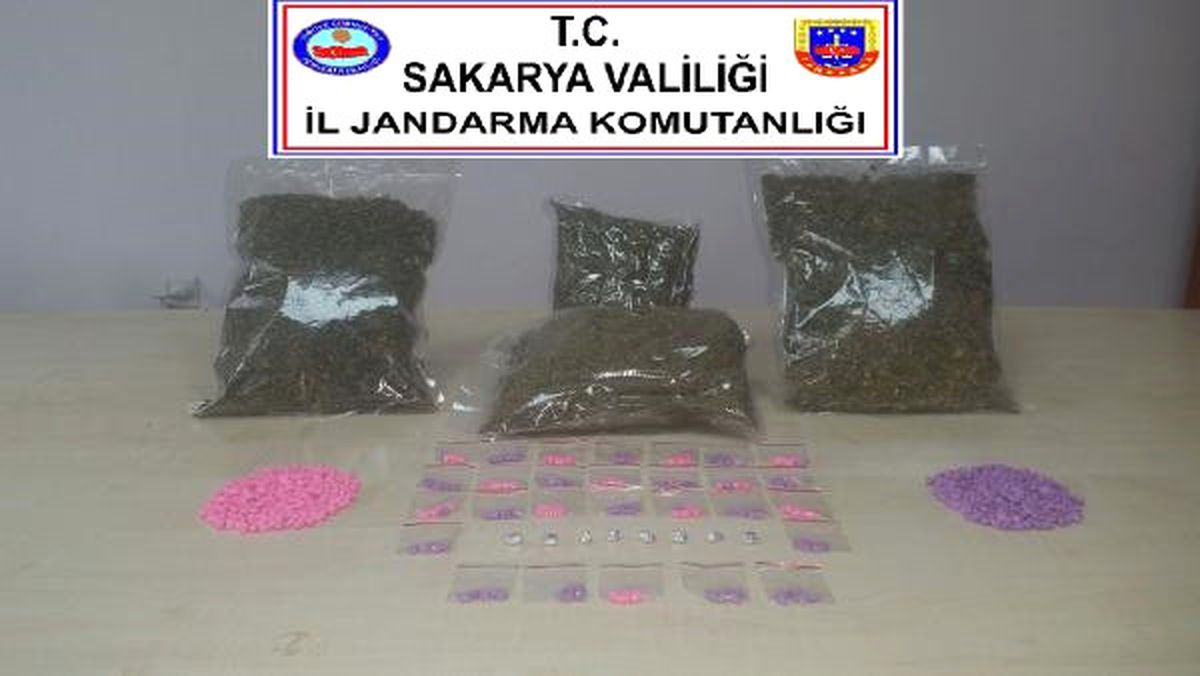 Sakarya\'da Uyuşturucu Operasyonunda 7 Kişi Tutuklandı