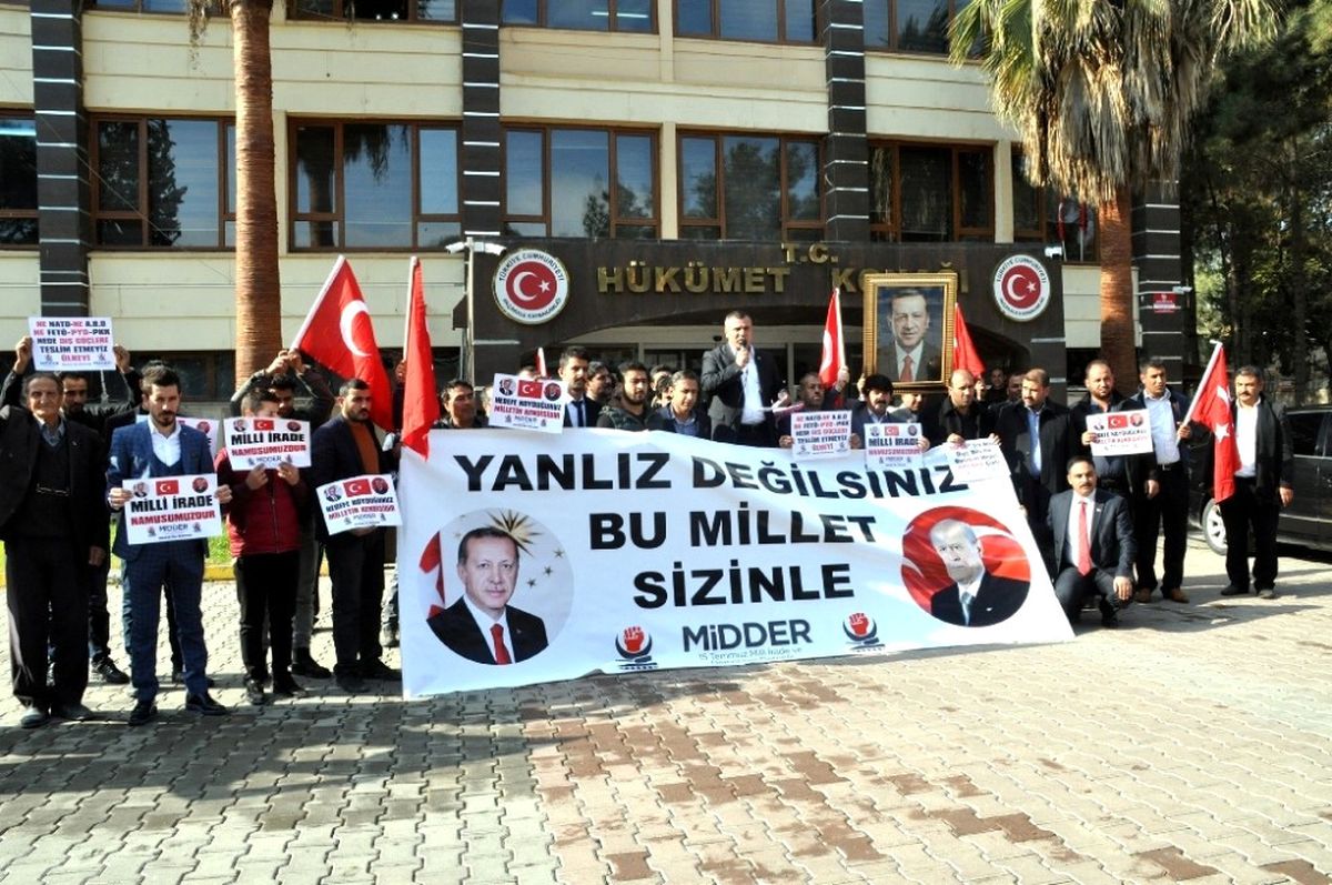 Suriye Sınırındaki Akçakale\'de ABD ve NATO Protesto Edildi