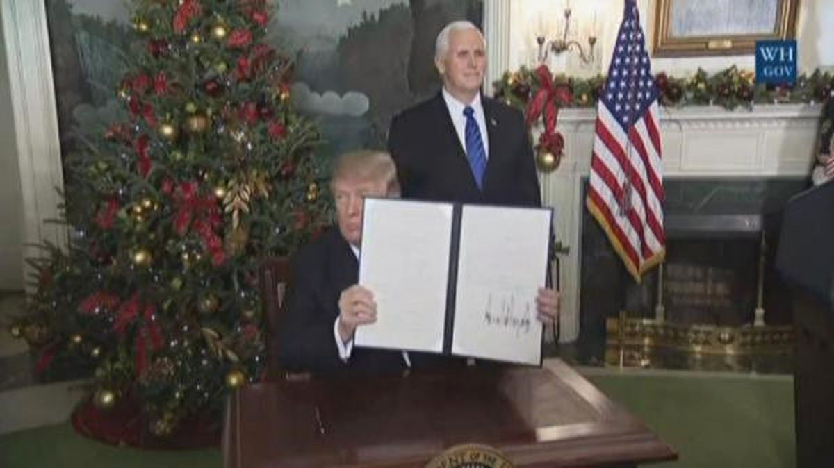 Trump: Kudüs\'ü İsrail\'in Başkenti Olarak Tanıyoruz