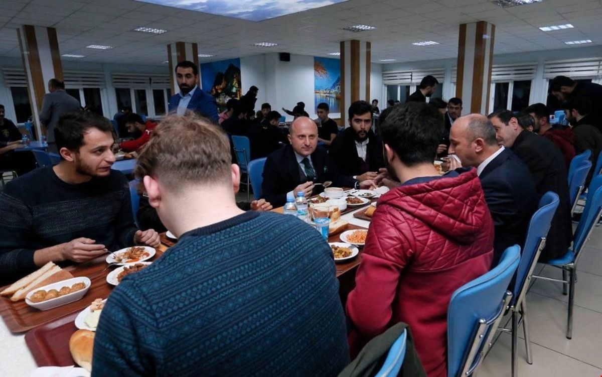 Vali Varol\'dan \'Adalet ve Hakkaniyet\' Tavsiyesi