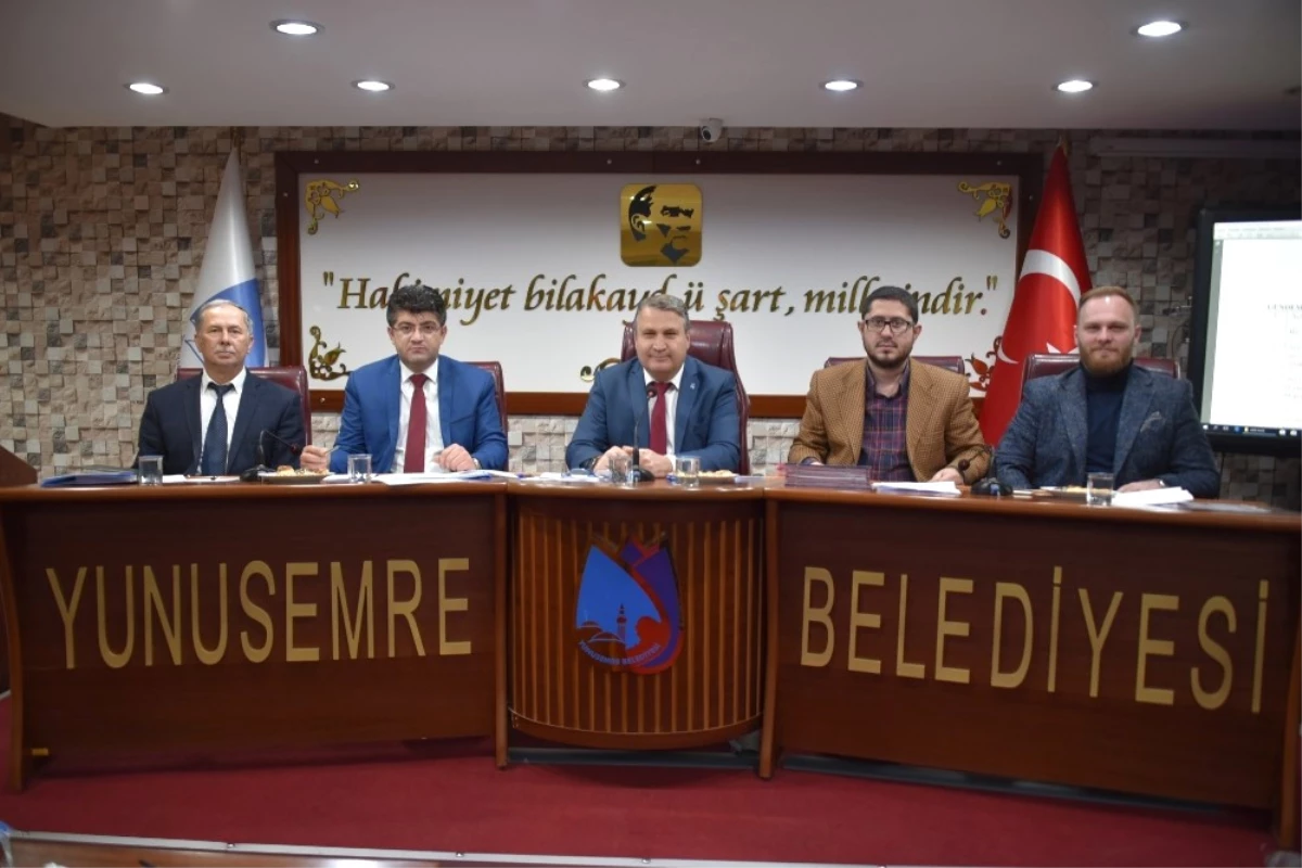 Yunusemre Belediyesi Muradiye\'de Su Kuyusu Açacak