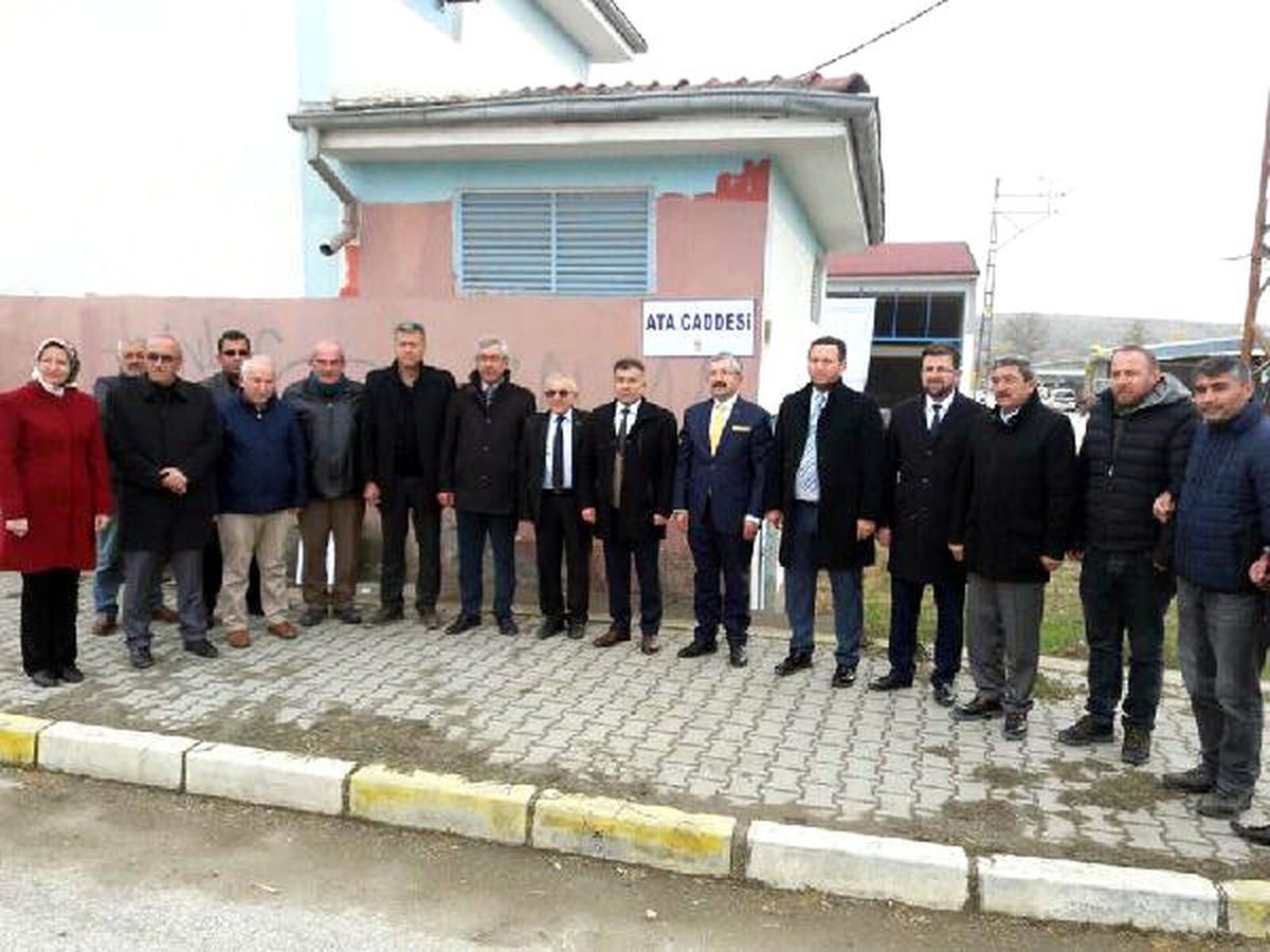 Zile\'de NATO Yolunun Adı \'Ata Caddesi\' Olarak Değiştirildi