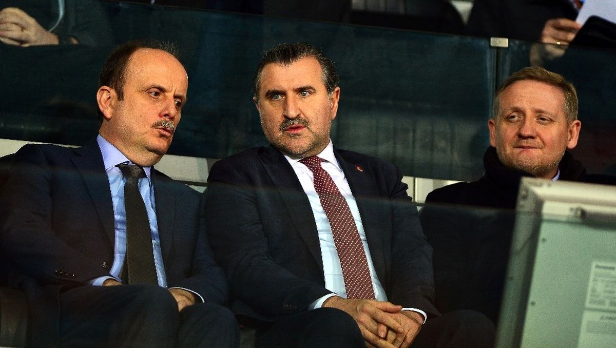 Bakan Osman Aşkın Bak\'tan Başakşehir\'e Destek