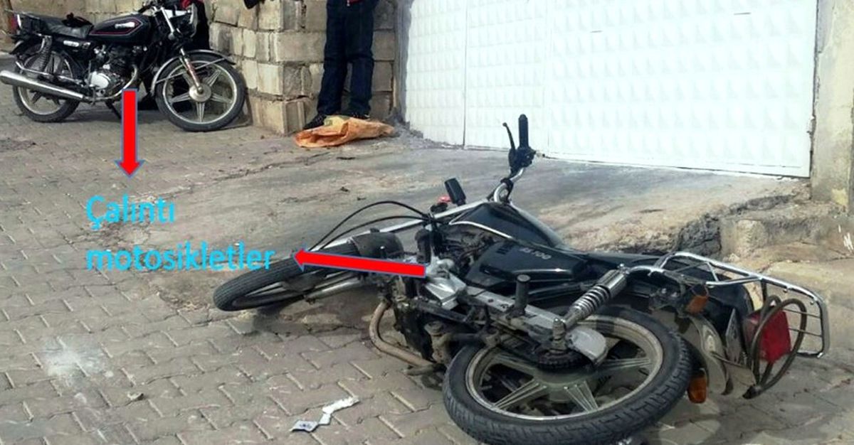 Çaldıkları Motosikletleri Satmaya Götürürken Polise Yakalandılar