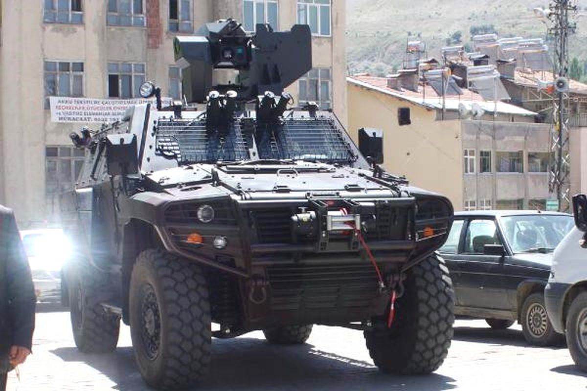 Çelikhan\'da Pkk/kck Operasyonu: 1 Gözaltı