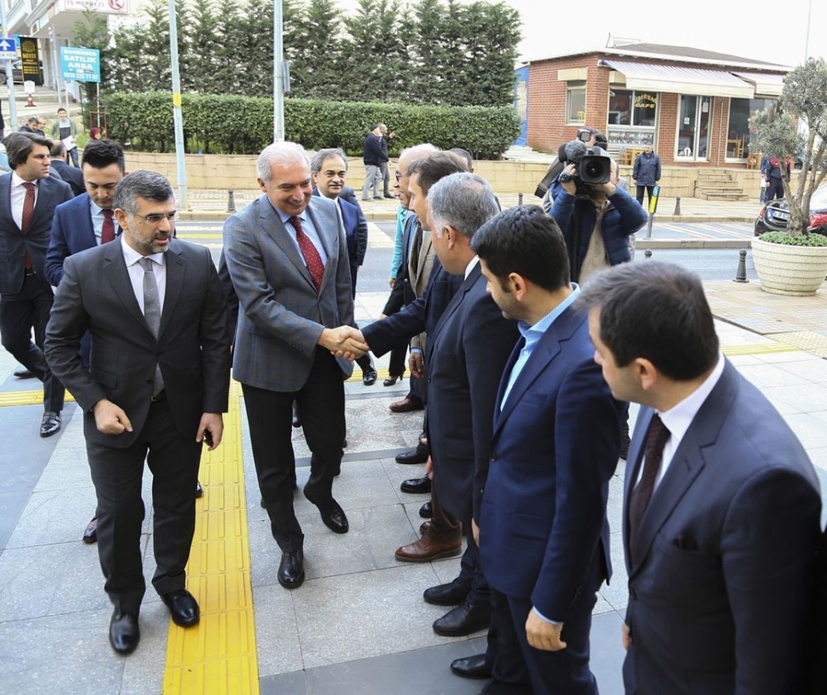İbb Başkanı Mevlüt Uysal\'dan Sultanbeyli Belediyesi\'ne Ziyaret