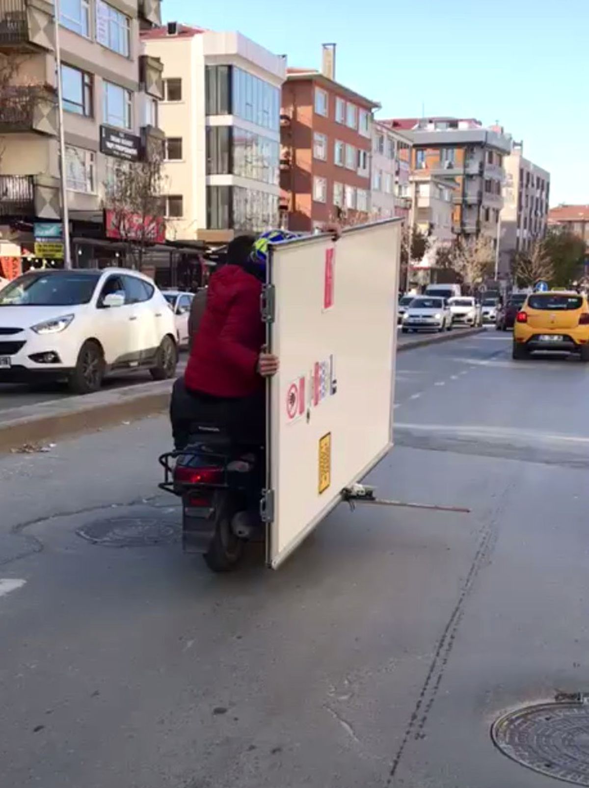 Motosiklet Üzerinde Akıl Almaz Taşıma